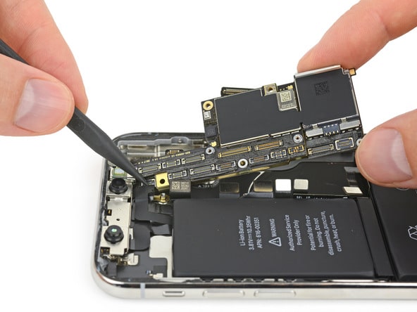 iPhone-X-Teardown: Logic Board